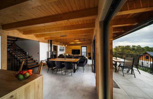 Izipovce Villa | Chalet Panorama