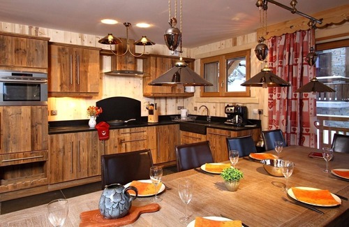 Mont-de-Lans Ski Chalet | Chalet Privé , 80m des Pistes + Local à Skis