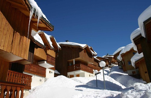 Plagne Soleil Ski Chalet | Chalet Privé 8p, départ et retour ski aux pieds