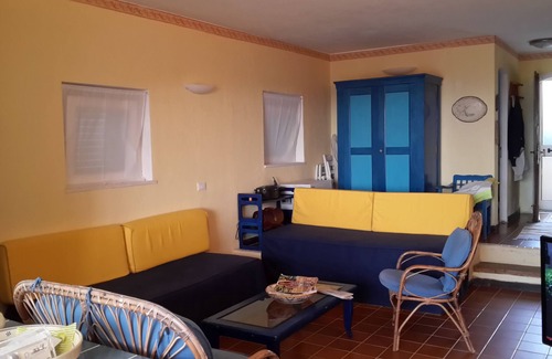Stintino Villa | Chalet residence with garden