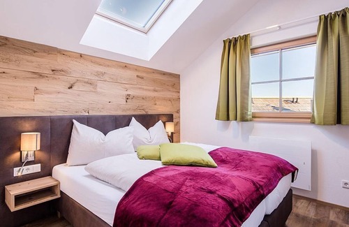 Weisspriach Bed & Breakfast | Chalet rest time 4 bedroom sauna in the house - Chalet village Fanningberg