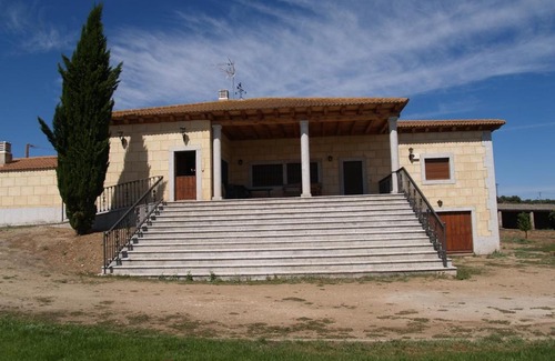 Ledesma House | Chalet Rocal