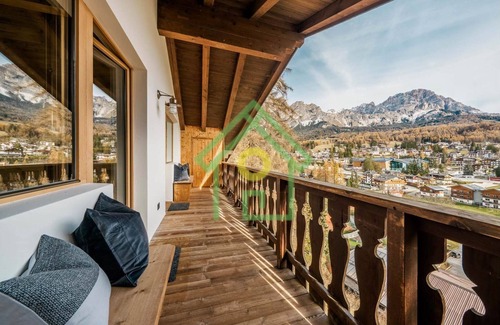 Cortina d'Ampezzo Apartment | Chalet Ronco - Direct Booking Dolomiti Skyline