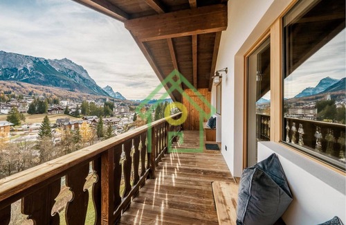 Cortina d'Ampezzo Apartment | Chalet Ronco - Direct Booking Dolomiti Skyline