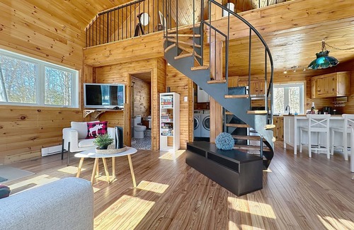 D'Autray Regional County Municipality Ski Chalet | Chalet Skadi