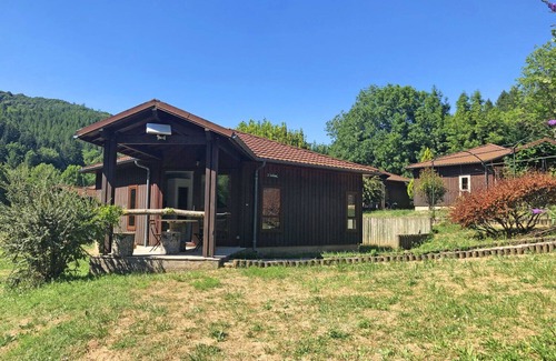 Alzon Ski Chalet | Chalet Soie in the Cévennes with terrace