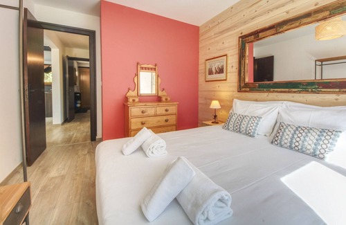 Les Praz-de-Chamonix Ski Chalet | Chalet Sol