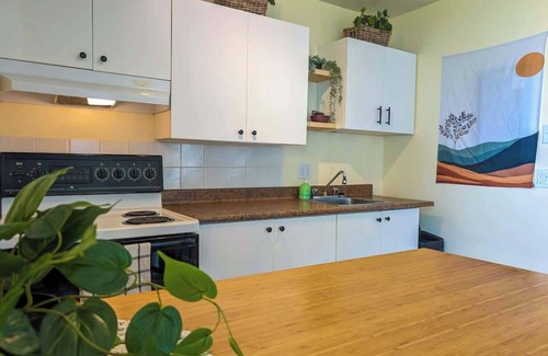 Cap-Saint-Ignace Ski Chalet | Chalet/Studio #1 Waterfront with Spa, Fireplace & Wifi