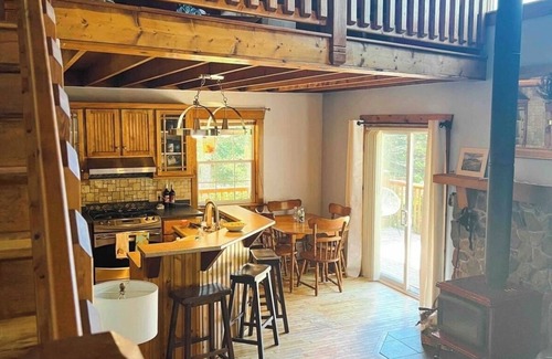Bayview House | Chalet style by the Sea 7 mins to National Park Beaches