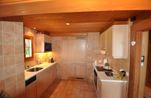 Les Posses-sur-Bex Ski Chalet | Chalet Tendre est la Nuit - 3 bedrooms - very pretty and cozy chalet just above the village of Gryon