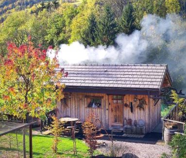 Le Biot Bed & Breakfast | Chalet trappeur