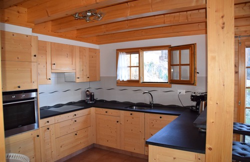 Les Mayens-de-Sion Ski Chalet | Chalet Trinitas, Veysonnaz/Les Agettes wifi and Infra red cabin