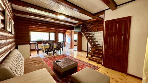 Polyana Hotel | Chalet Vedmezhe