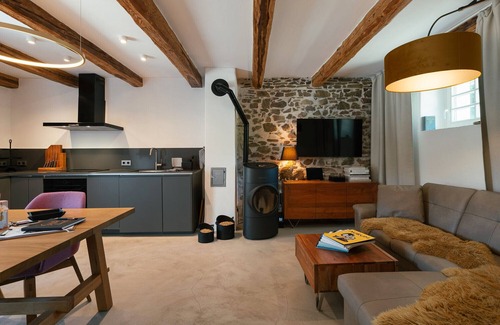 Laaben bei Neulengbach Ski Chalet | Chalet 'Weidehaus De Luxe' with Mountain View, Private Terrace and Wi-Fi