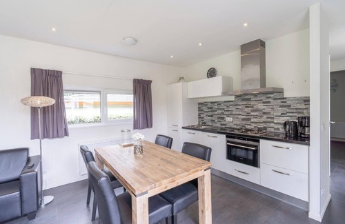 Langeberg House | Chalet with 2 bedrooms and a dishwasher