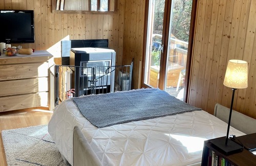 Les Bossons Cabin | Chalet with outstanding views in quite place 5’ from center