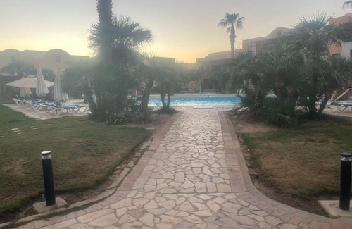 Port Ghalib Apartment | Chalet With Pool View