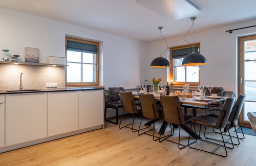 Donnersbachwald Ski Chalet | Chalet with sauna and hottub near ski lift
