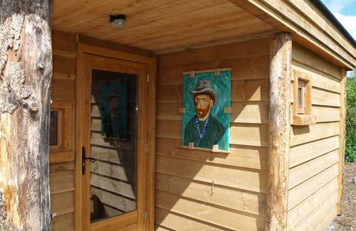 Otterlo House | Chalet with sleeping loft, living room-bedroom and 1 bathroom