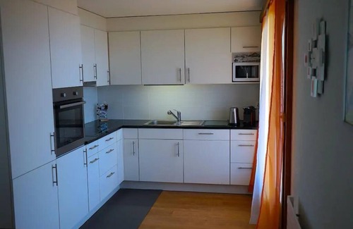 Aeschlen ob Gunten Ski Chalet | Chalet Xanadu with Alps & Lake View