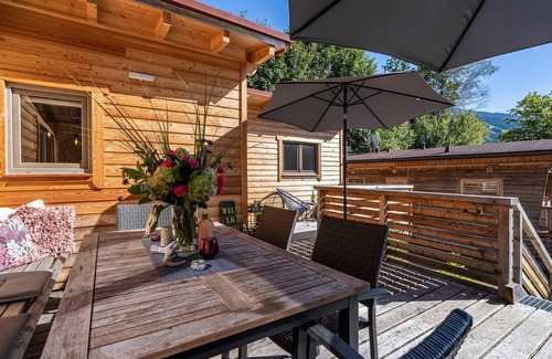 Distelberg Ski Chalet | Chalet zum Hirsch at Aufenfeld Campsite with Mountain View