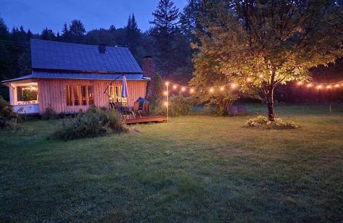 Mauricie Ski Chalet | Chalets NABU La Sacacomie - Rivière - Billard