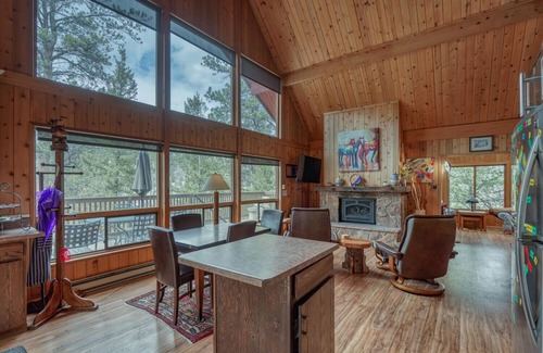 Nathrop Cabin | Chalk Creek River House
