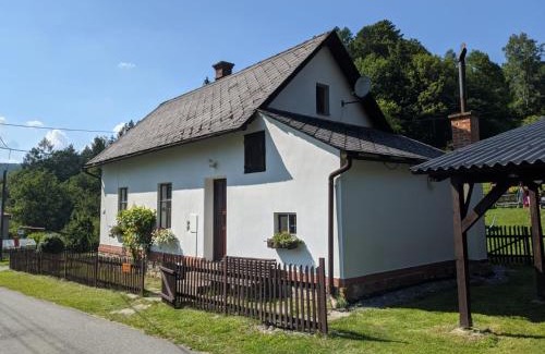 Bohdikov House | Chaloupka na konci světa