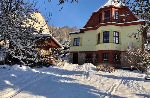 Svoboda nad Upou Villa | Chalupa Sunny Cottage