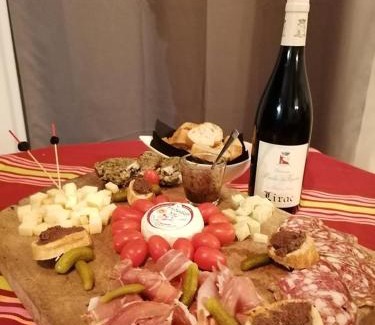 Mirabel-et-Blacons Bed & Breakfast | Chambre avec jacuzzi privatif "le pêcher"