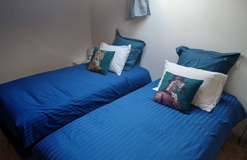Neufmaisons Bed & Breakfast | Chambre d'Emma, whirlpool bath, free Wi-Fi, free private parking
