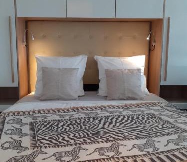 Serviers-et-Labaume Bed & Breakfast | CHAMBRE D'HÔTES "Le petit Valadas" à 7km d'UZES