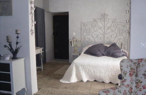 Castello-di-Rostino Bed & Breakfast | Chambre d'Hôtes La Marlotte