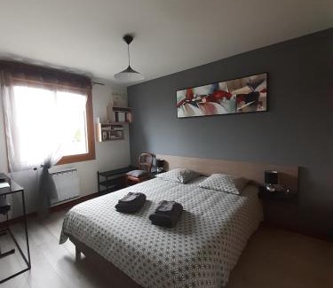 Brains Bed & Breakfast | Chambre d'hôte le Bois Joli