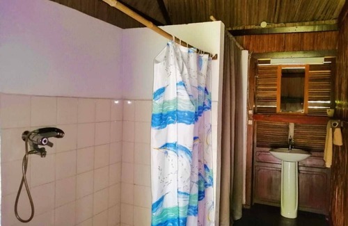Nosy Boraha Bed & Breakfast | Chambre D'hôtes Les Orchidées Chambre 1
