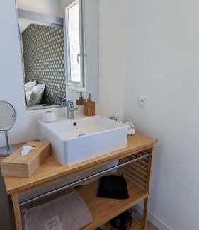 Tavel Bed & Breakfast | Chambre L à Tavel