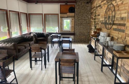 Cernon Bed & Breakfast | Chambre le Faucon