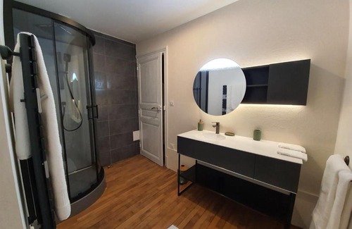 Chazemais House | chambre romantique dans le château de la Bouchatte