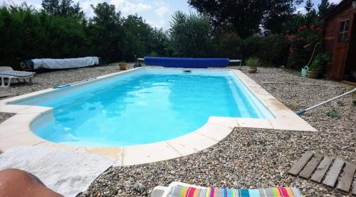 Rousson Apartment | Chambre studio cuisine indépendant 2 pers piscine proche Thermes des Fumades