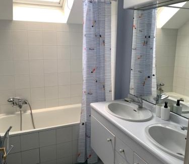 Le Plessis-Bouchard House | Chambres d'hôtes dans le Val d'Oise