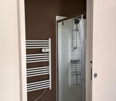 Lanvollon Bed & Breakfast | Chambres d'hôtes avec piscine chauffée de mai à sept ,TERRA COTTA et TAUPE