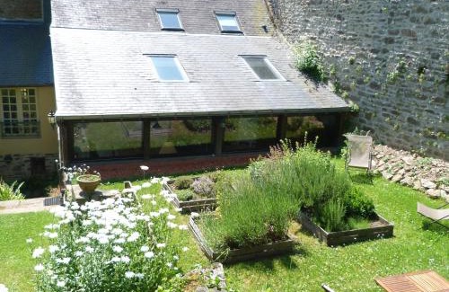 Dinan Bed & Breakfast | Chambres d'hôtes Logis Du Jerzual