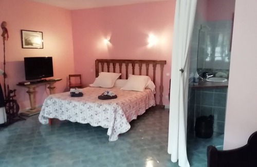 Vezinnes House | Chambres d'hôtes Saint Nicolas