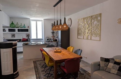 Saint-Alban-sous-Sampzon Bed & Breakfast | Chambres de Saint Alban. Pets are welcome.