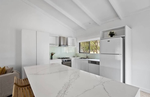 Margaret River House | ChambrxE9 Estate Cabernet - spacious elegant luxury
