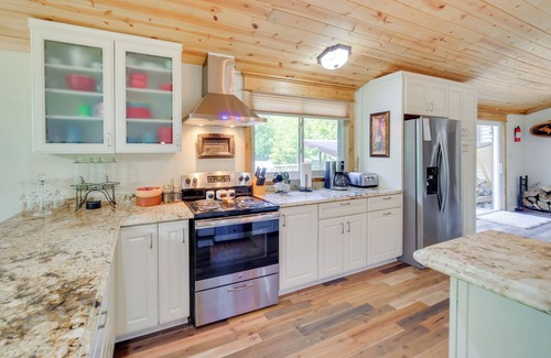 Champion House | Champion Vacation Rental with Fire Pit!