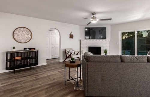 Chandler House | Chandler Heated Pool! Fun Backyard! 2 King Rooms!