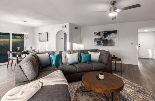 Chandler House | Chandler Heated Pool! Fun Backyard! 2 King Rooms!