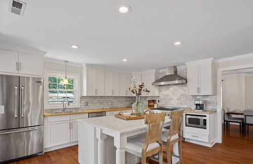 Cornelius House | Changes in Latitude by SoCharm | Tranquil Shores