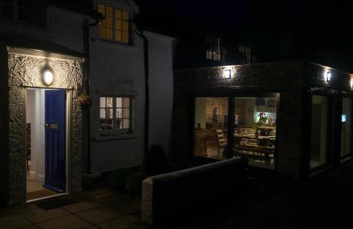 Builth Wells House | Chapel House Cottage